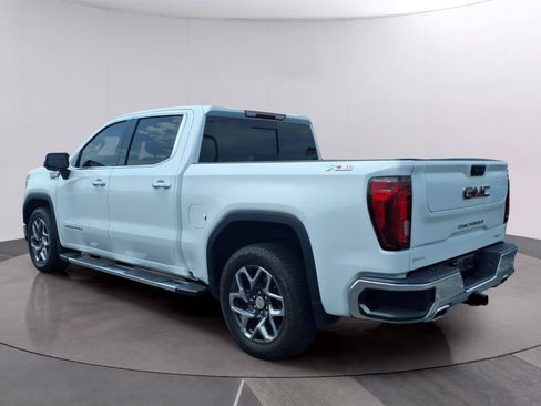 Used 2023 GMC Sierra 1500 SLT w/ SLT Premium Plus Package AWD/4WD image 3