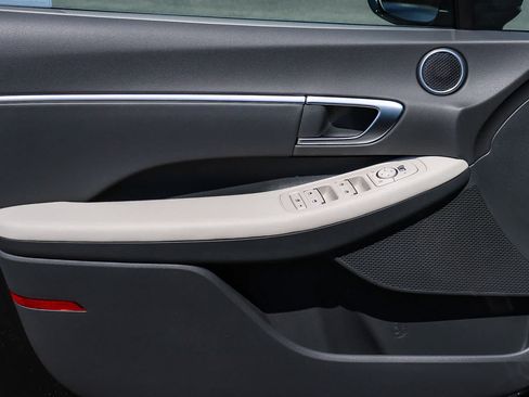 New 2026 Hyundai Sonata SEL FWD image 29