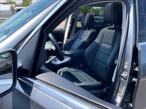 Certified 2023 Mercedes-Benz GLS 450 4MATIC image 17