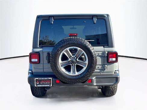 Used 2021 Jeep Wrangler Unlimited Sahara image 6