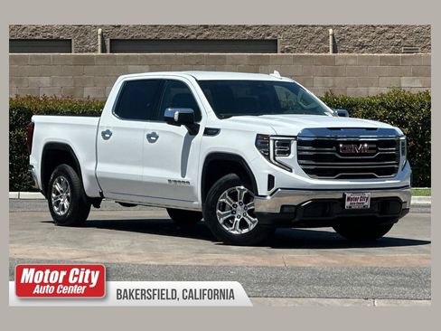 Certified 2025 GMC Sierra 1500 SLT RWD image 1