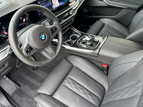 New 2026 BMW X7 xDrive40i w/ Executive Package image 9