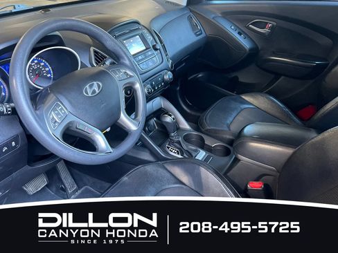 Used 2015 Hyundai Tucson GLS w/ Option Group 02 FWD image 10
