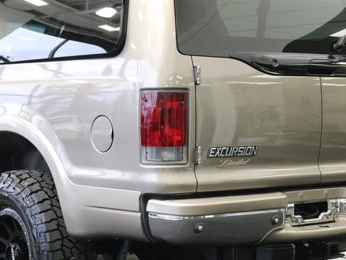 Used 2002 Ford Excursion Limited image 41