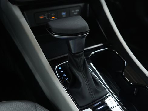 Certified 2025 Hyundai Tucson SE image 23