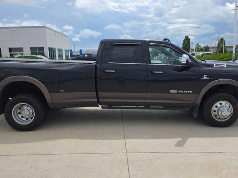 Used 2021 RAM 3500 Limited AWD/4WD image 10