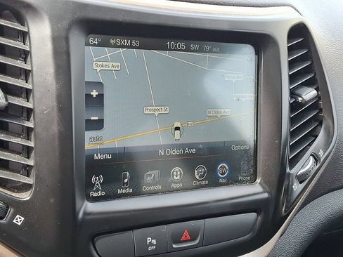 Used 2017 Jeep Cherokee High Altitude AWD/4WD image 3