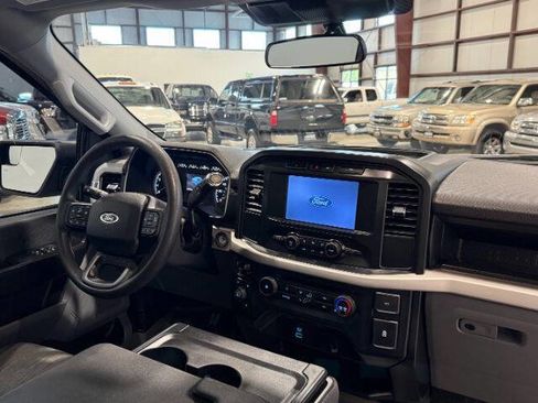 Used 2022 Ford F150 XL w/ Equipment Group 101A High AWD/4WD image 17