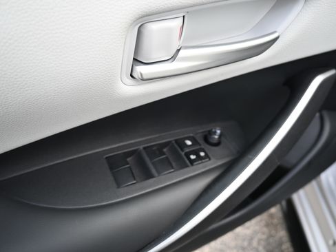 Used 2024 Toyota Corolla SE image 16