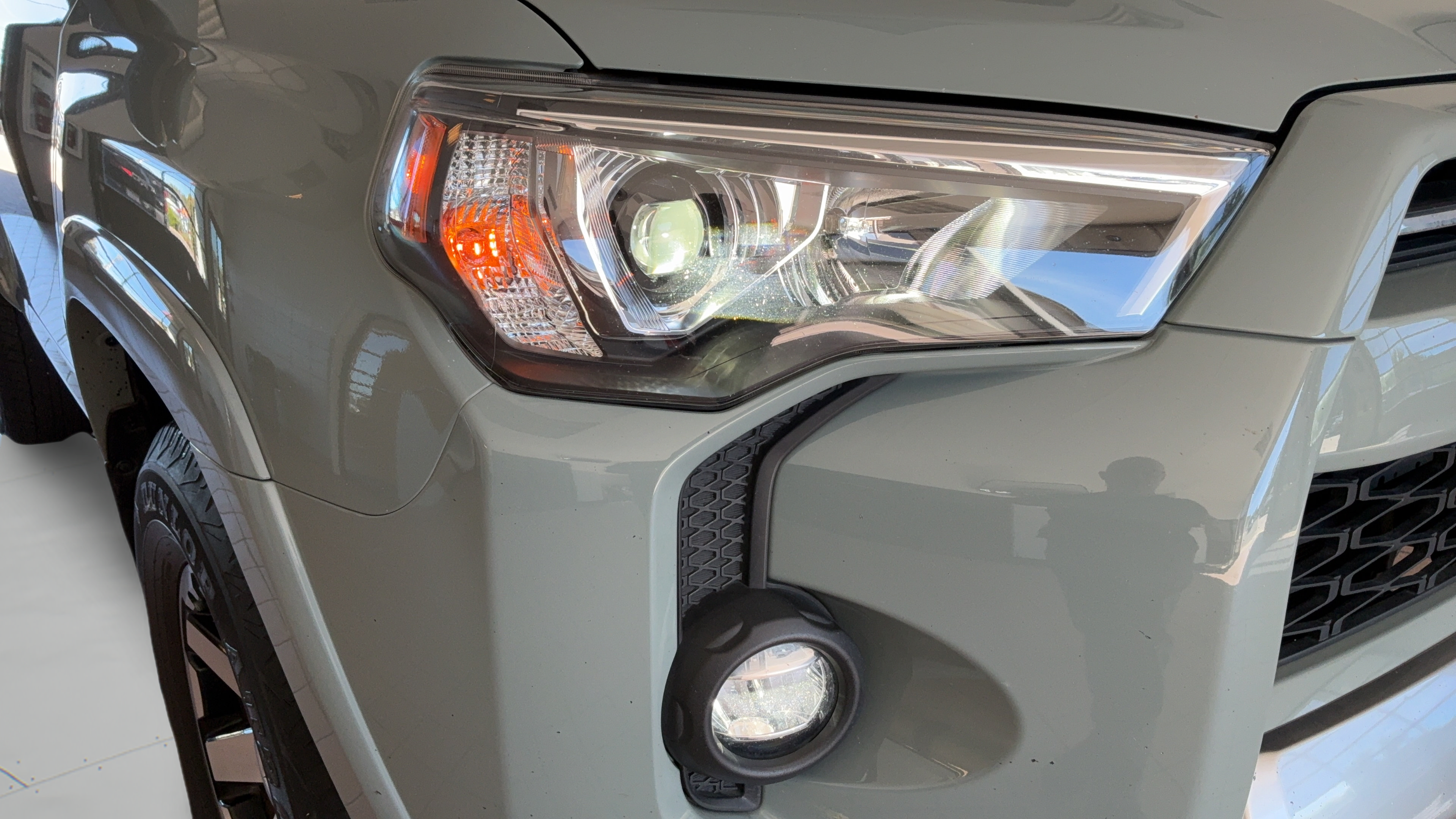 Certified 2023 Toyota 4Runner TRD Off-Road Premium w/ Moonroof Package AWD/4WD image 53