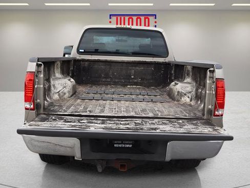Used 2006 Ford F250 XLT AWD/4WD image 10