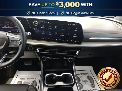 Used 2026 Chevrolet Traverse LT w/ Sun and Wheel Package FWD image 20