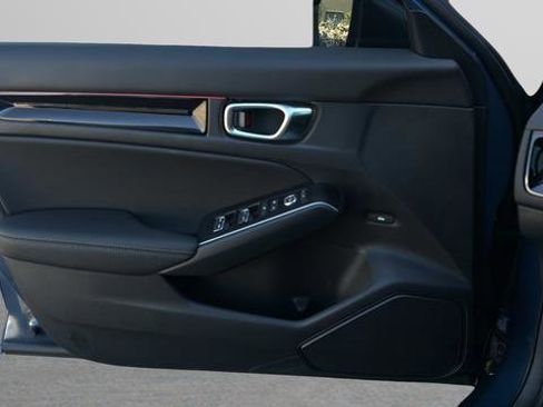 Used 2025 Honda Civic Sport image 10