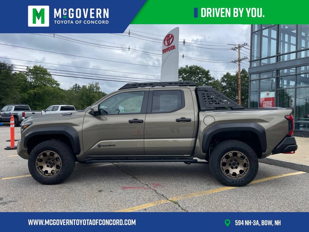 Used 2025 Toyota Tacoma 4x4 Double Cab Hybrid w/ Tow Tech Package image 2