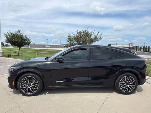 Used 2024 Ford Mustang Mach-E Premium AWD/4WD image 4