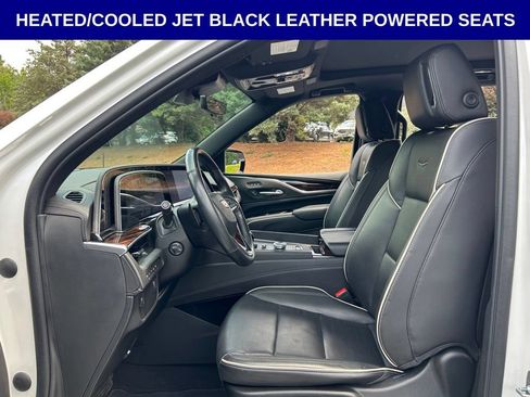 Used 2023 Cadillac Escalade ESV Premium Luxury AWD/4WD image 5