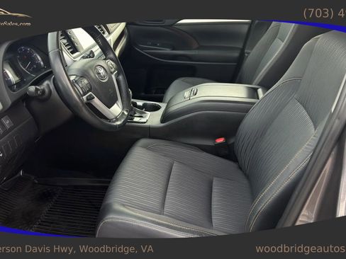 Used 2019 Toyota Highlander Plus image 11