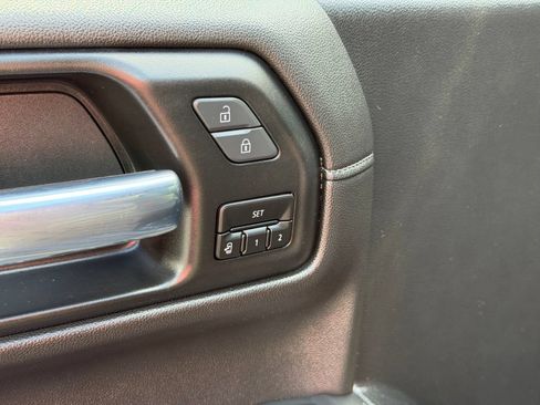 Used 2021 GMC Sierra 1500 Denali w/ Denali Carbonpro Edition AWD/4WD image 13