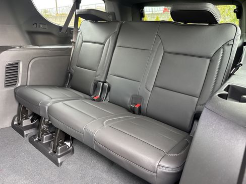 New 2026 GMC Yukon XL Denali w/ Advanced Technology Package image 31