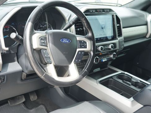 Used 2022 Ford F350 Lariat w/ Lariat Ultimate Package AWD/4WD image 9