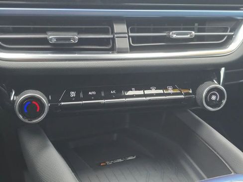 Certified 2025 Chevrolet Equinox EV LT w/ Convenience Package image 37