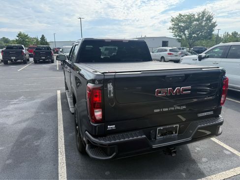 Used 2025 GMC Sierra 1500 Elevation RWD image 2