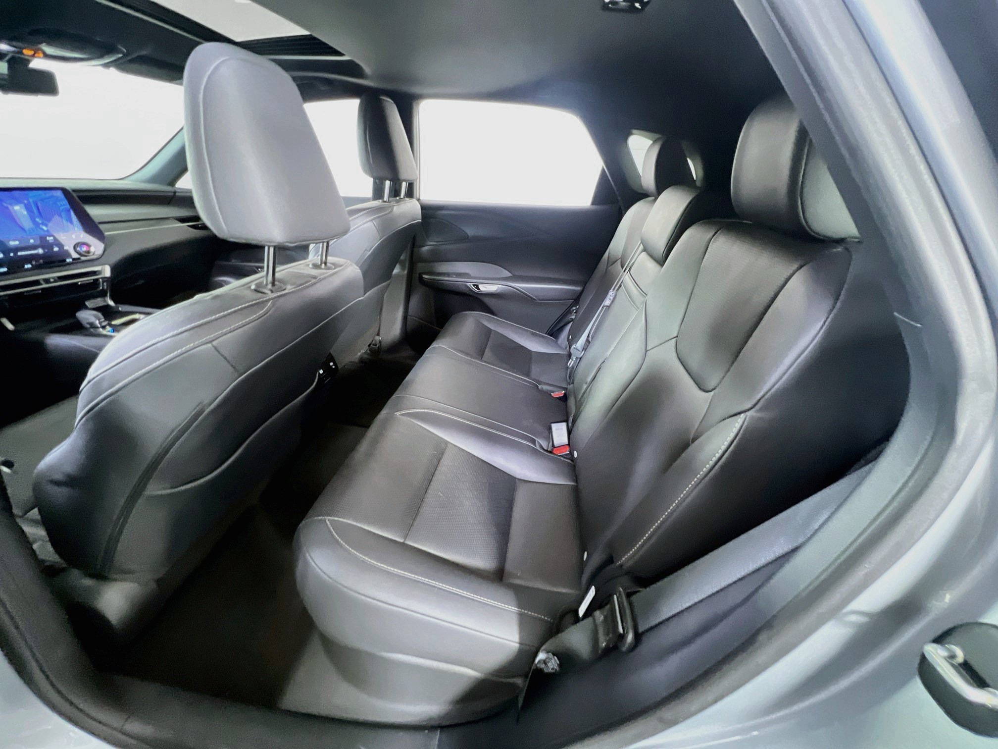 Used 2023 Lexus RX 350 Premium Plus w/ Accessory Package AWD/4WD image 25