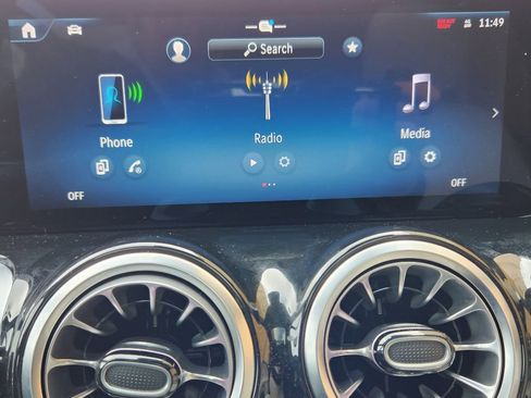 Certified 2026 Mercedes-Benz GLB 250 4MATIC image 18