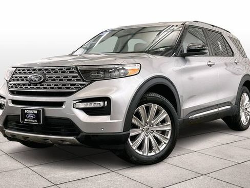 Used 2020 Ford Explorer Limited AWD/4WD image 2