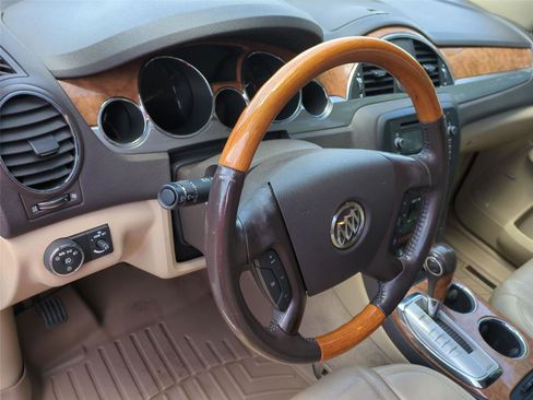 Used 2012 Buick Enclave Premium FWD image 9