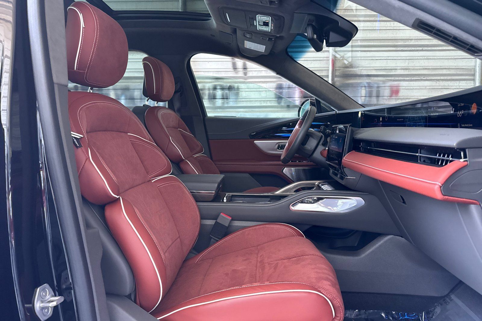 Certified 2024 Lincoln Nautilus Black Label AWD/4WD image 16