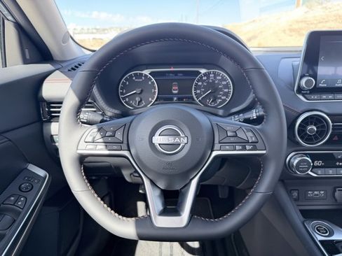 New 2025 Nissan Sentra SR image 10