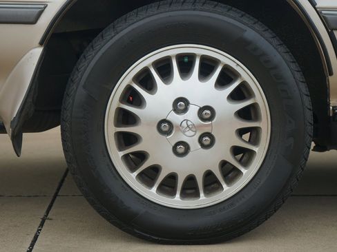 Used 1991 Toyota Cressida RWD image 40