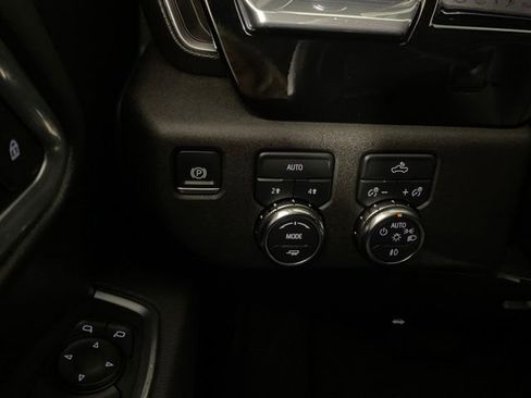 Used 2025 GMC Sierra 1500 Elevation AWD/4WD image 26