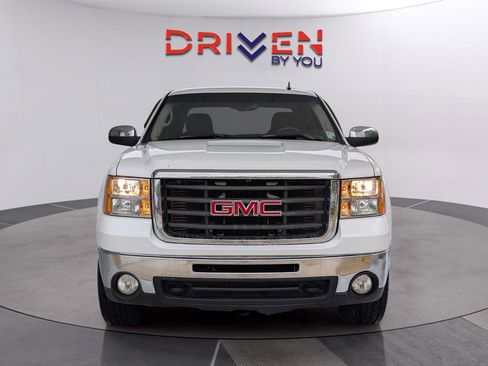 Used 2007 GMC Sierra 2500 SLE w/ EZ-Lift Tailgate Package RWD image 9