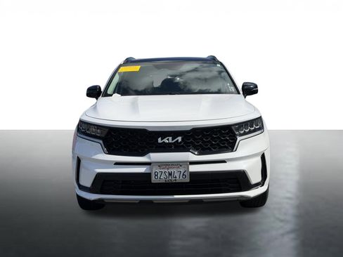 Certified 2022 Kia Sorento S w/ Panoramic Sunroof Package FWD image 3