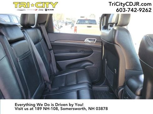 Used 2019 Jeep Grand Cherokee Limited w/ Luxury Group II image 27