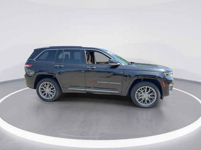 Used 2022 Jeep Grand Cherokee Summit RWD image 9