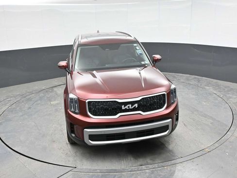 Used 2023 Kia Telluride EX w/ EX Captain's Chair Package FWD image 33