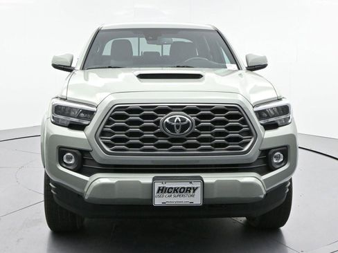 Used 2023 Toyota Tacoma TRD Sport AWD/4WD image 2