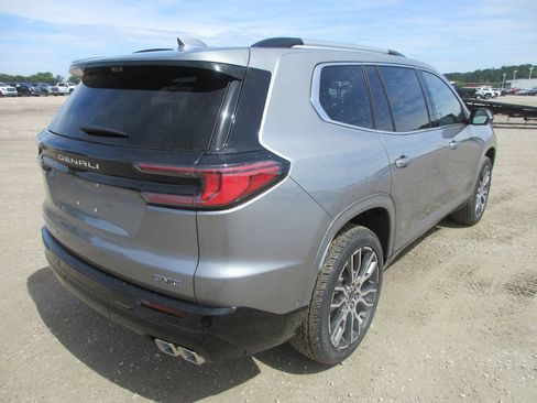 New 2026 GMC Acadia Denali Ultimate AWD/4WD image 4