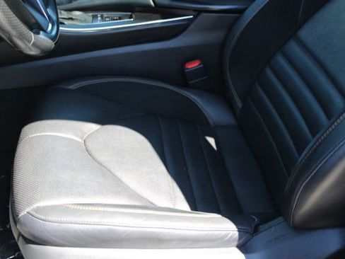 Used 2021 Toyota Avalon Touring w/ Advanced Safety Package image 29