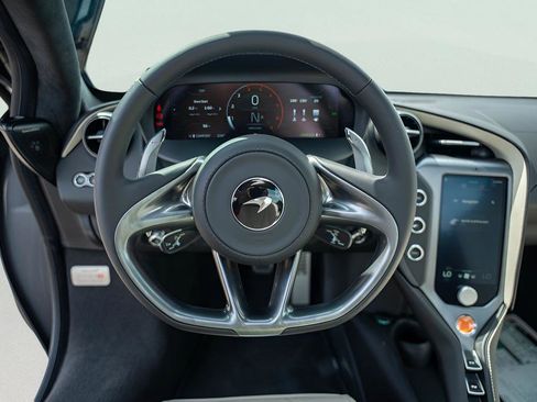 New 2026 McLaren 750S RWD image 41
