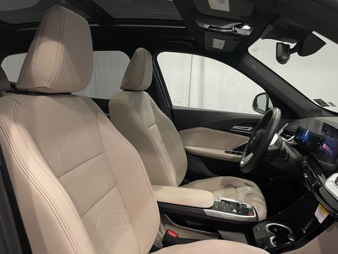 Used 2025 BMW X1 xDrive28i w/ Convenience Package image 15
