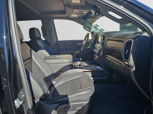 Used 2022 GMC Sierra 1500 Denali w/ Denali Premium Package image 14