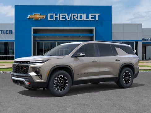 New 2026 Chevrolet Traverse Z71 w/ Driver Confidence Package AWD/4WD image 2