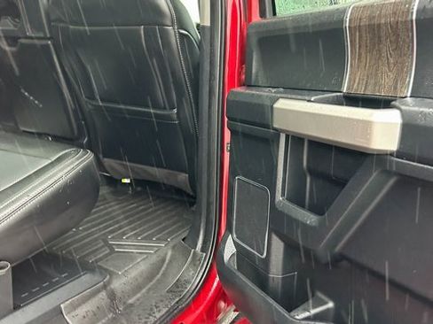 Used 2020 Ford F350 Lariat image 43