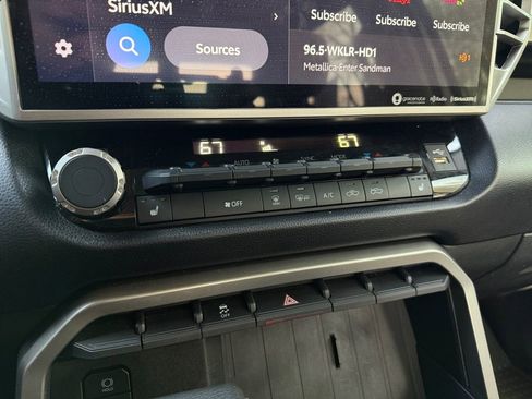 Used 2022 Toyota Tundra SR5 w/ SR5 Premium Package image 22