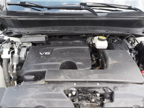 Used 2019 Nissan Pathfinder Platinum AWD/4WD image 11