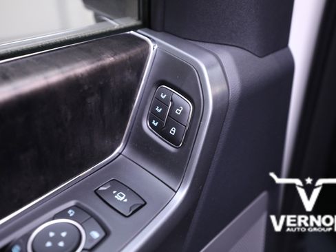 New 2026 Ford F350 Lariat w/ Chrome Package image 17